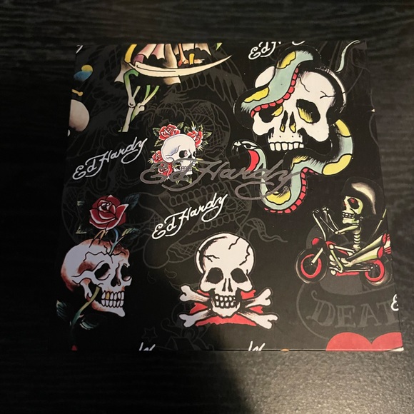 Ed Hardy Mens Watch NWT - Picture 7 of 7